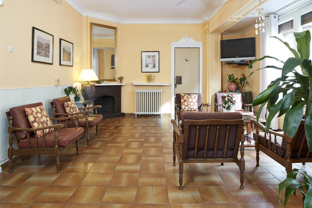 Hostal Valls - Barcelona — Photos 2